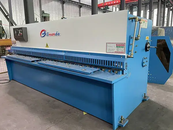 Cizalla de Viga Oscilante CNC